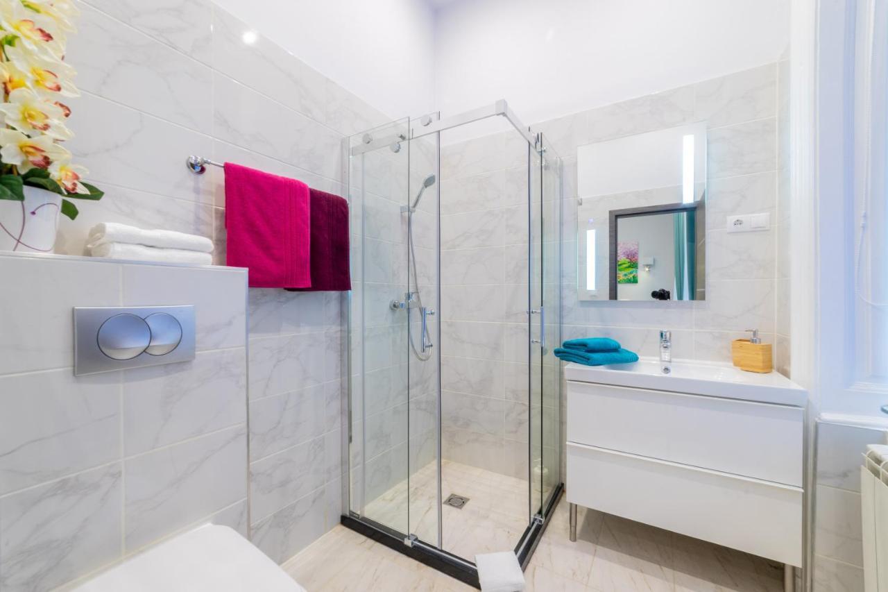 Chambre Deluxe Double ou Lits Jumeaux