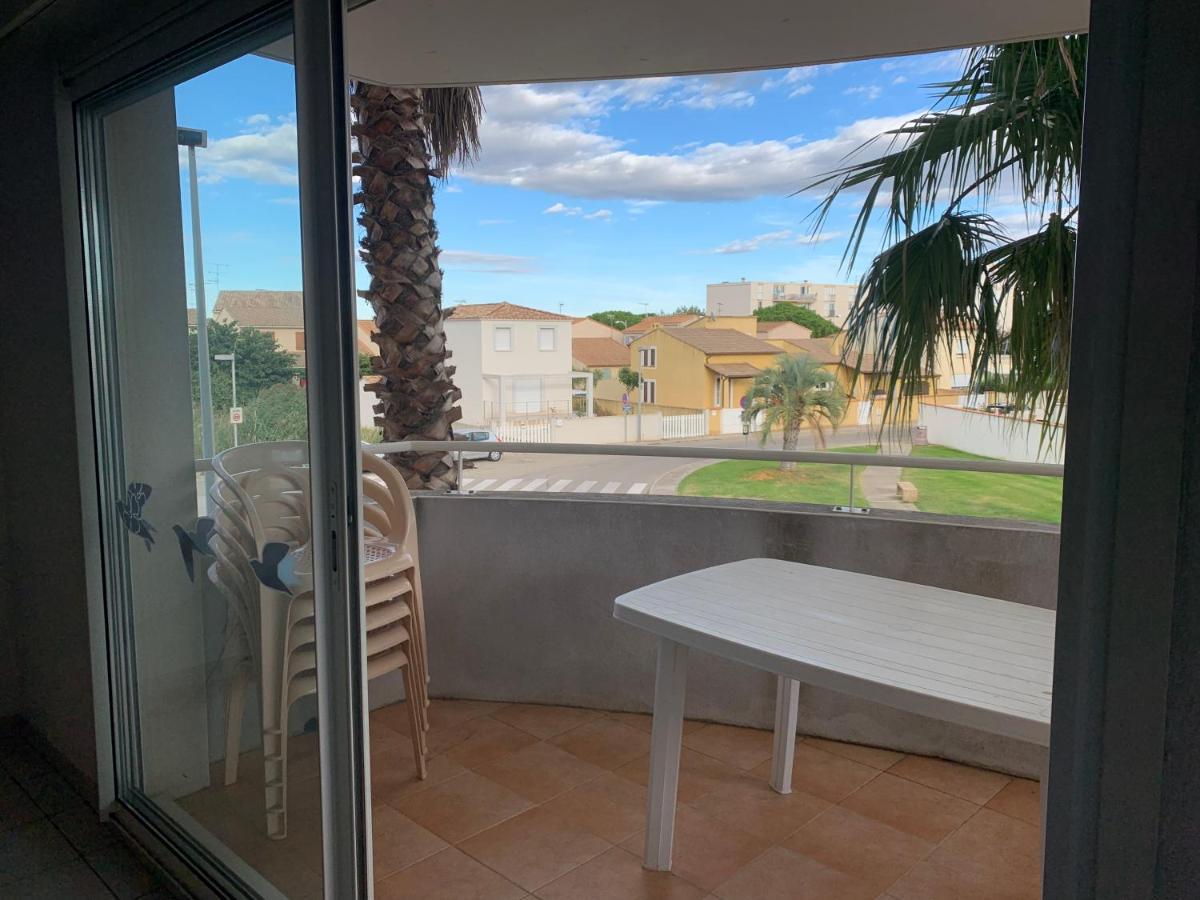 Apartment with Balcony,1053485446:JPEG