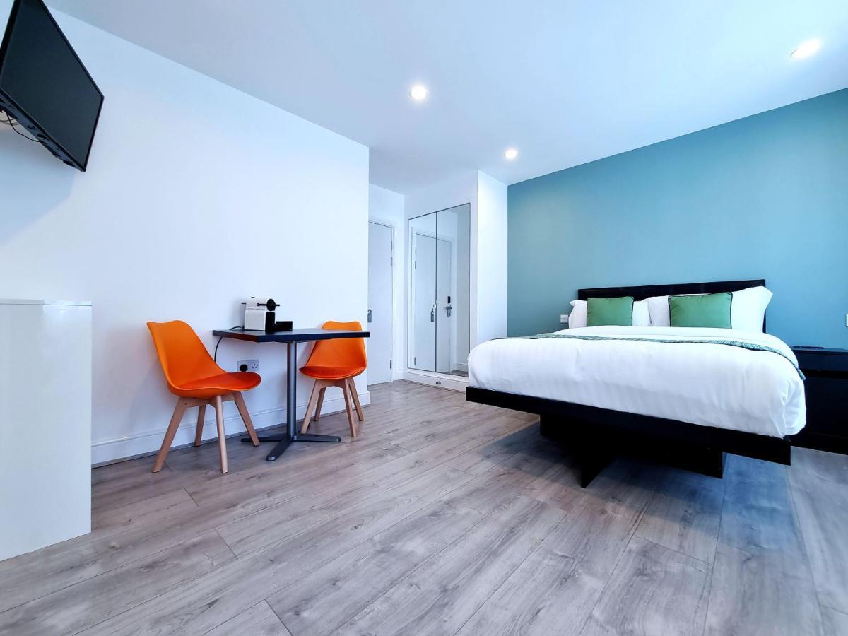 Double Studio,1121960976:JPEG