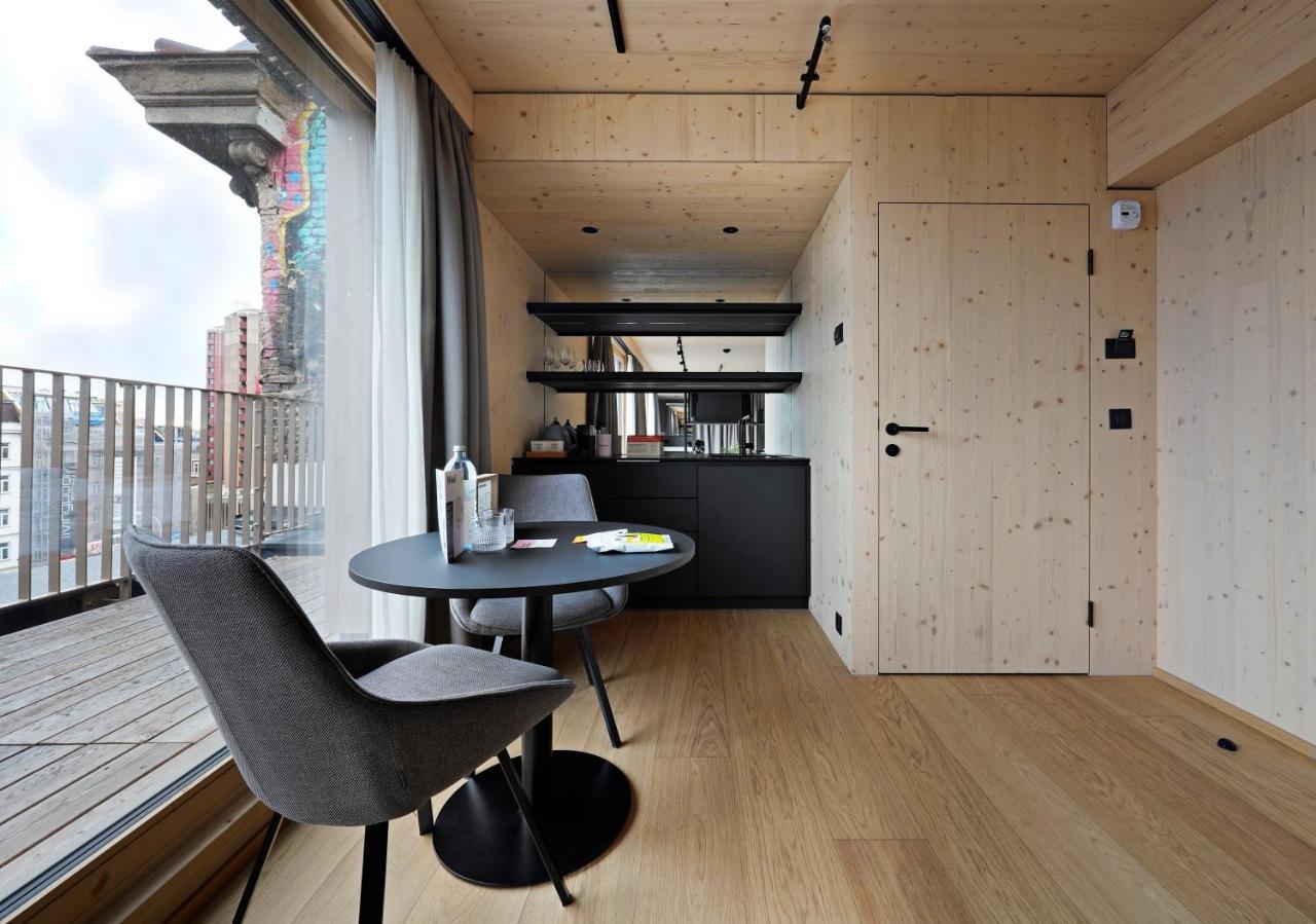 Grand Studio avec Kitchenette et Terrasse