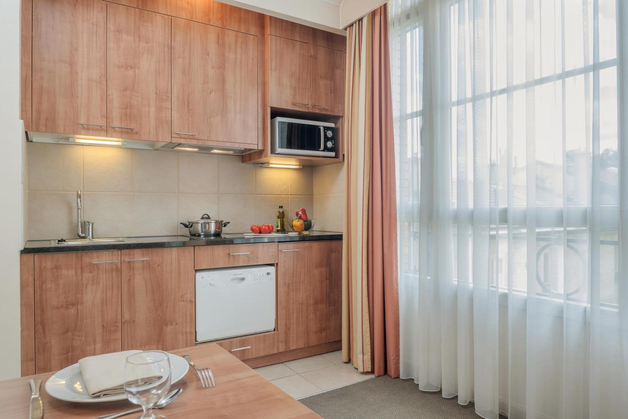 Apartment,1214966086:JPEG
