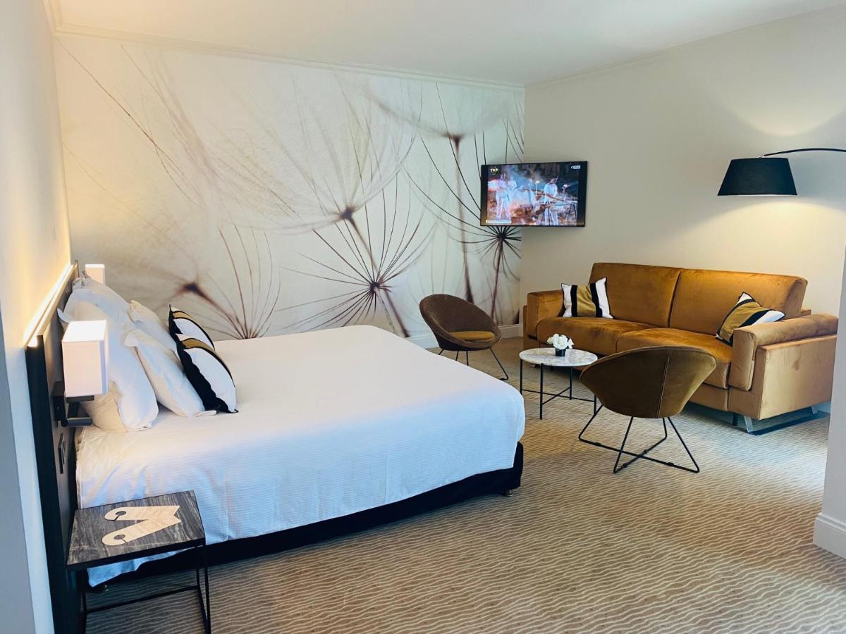 Comfort Double Room De Luxe with Terrace and heated swimming pool access - free parking,1238102647:JPEG