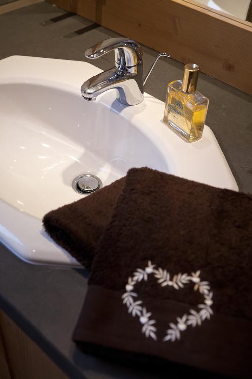 One-Bedroom Apartment (4 Adults) with Spa Access,691969035:JPEG