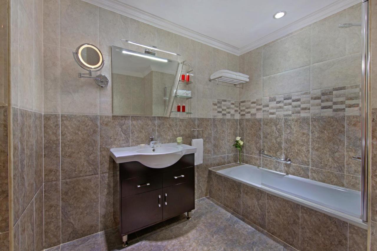 Chambre Lits Jumeaux ou Lit Queen-Size Tour - Vue sur Ville ou Mer