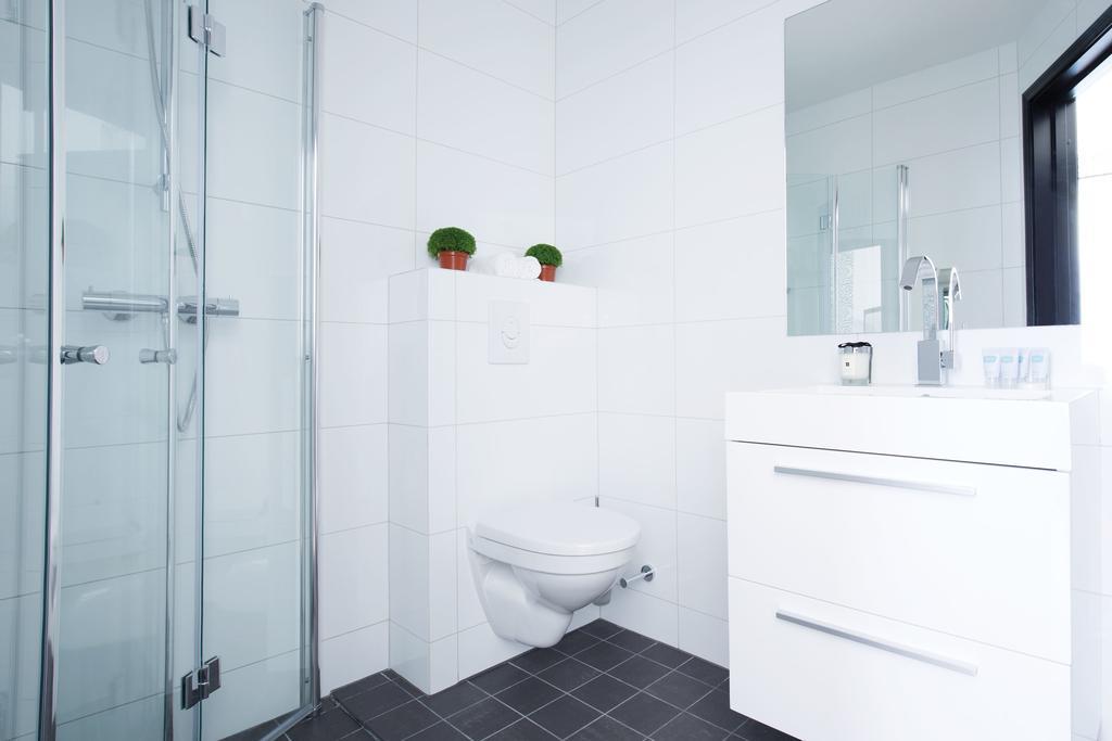 One-Bedroom Apartment,1210279843:JPEG