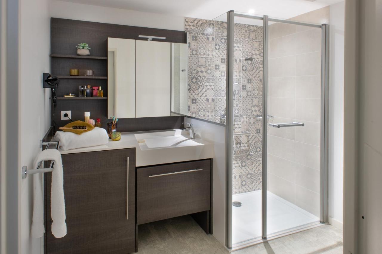 One-Bedroom Apartment,1304912131:JPEG
