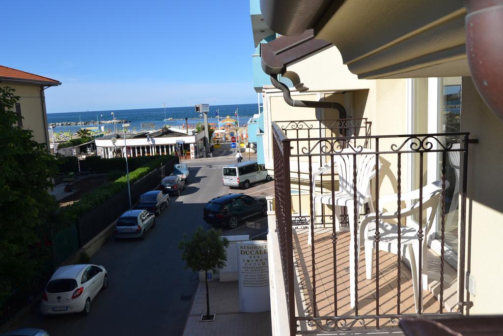 Apartment - Split Level,805854084:JPEG