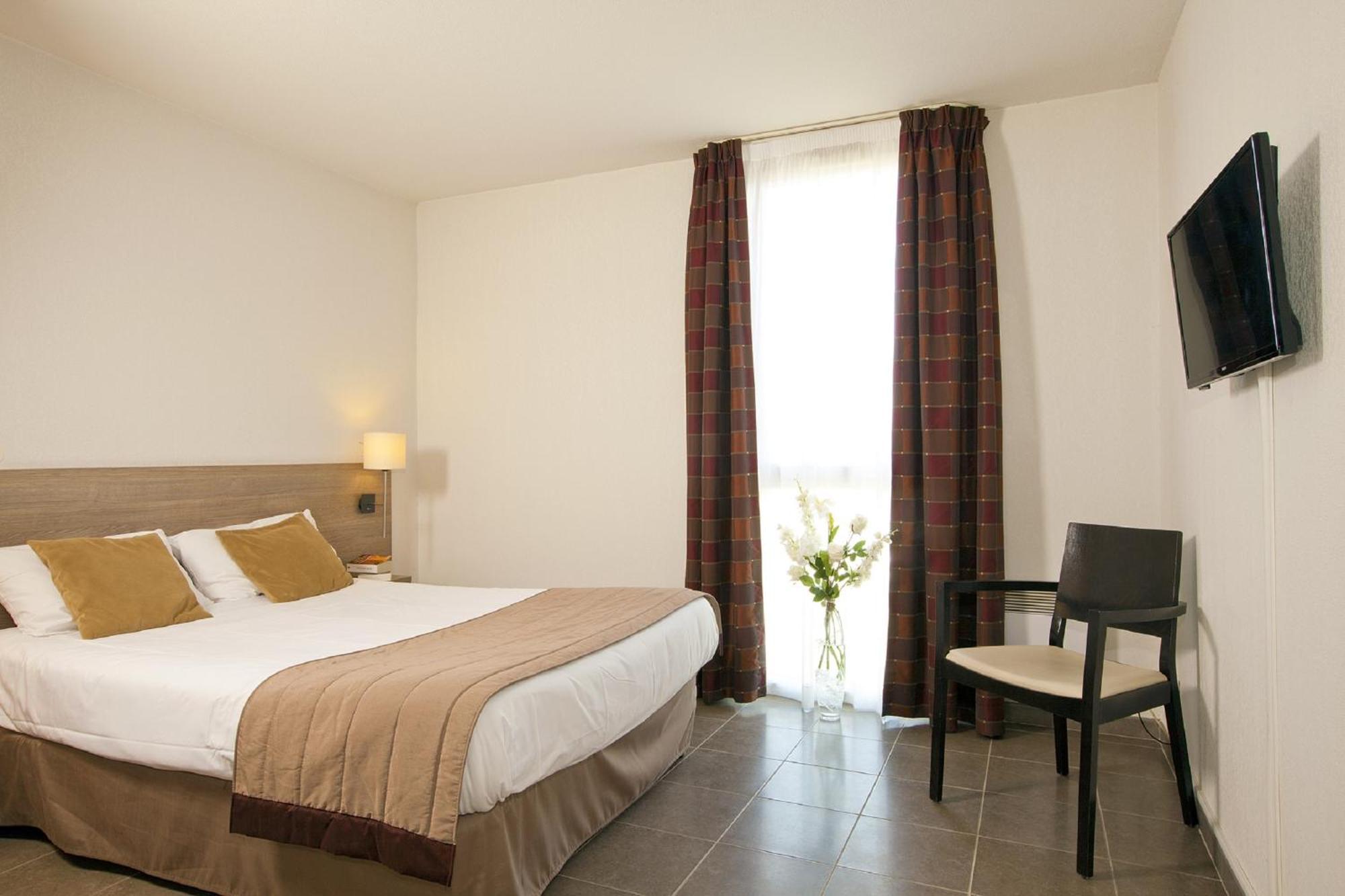 Studio with Double Bed,1589293432:JPEG