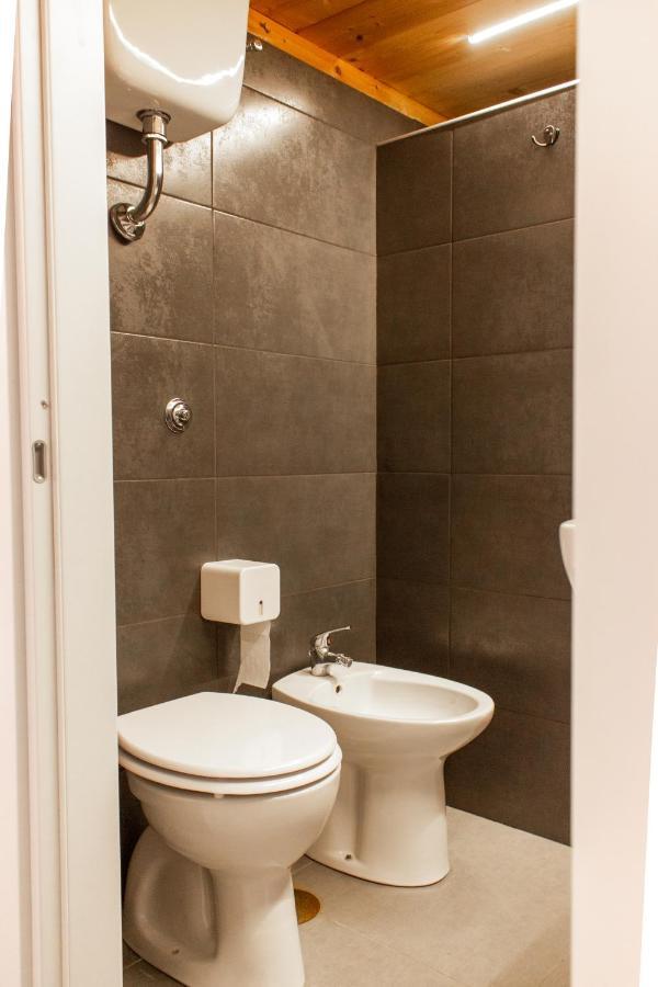Deluxe Double Studio,1466561012:JPEG