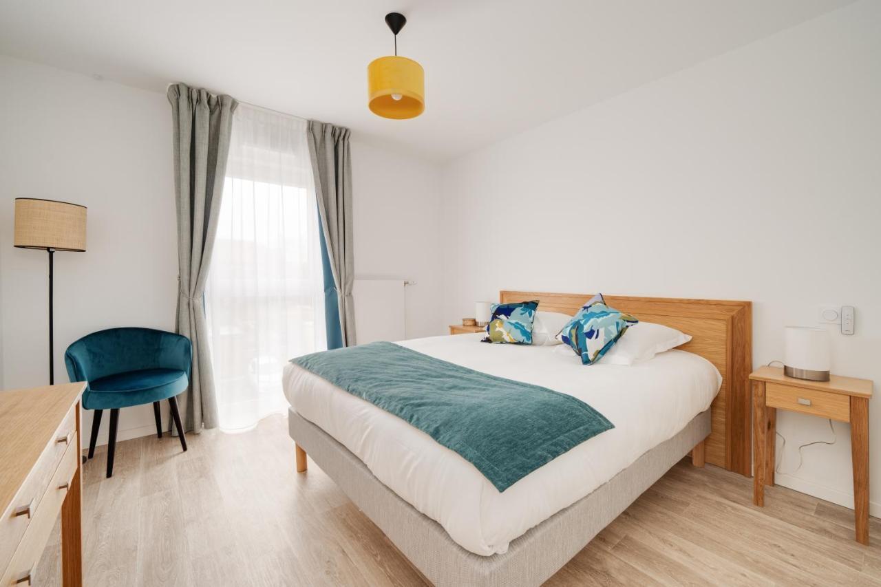 One-Bedroom Apartment,1469320493:JPEG