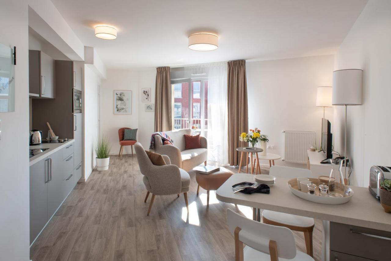 One-Bedroom Apartment,1487568853:JPEG