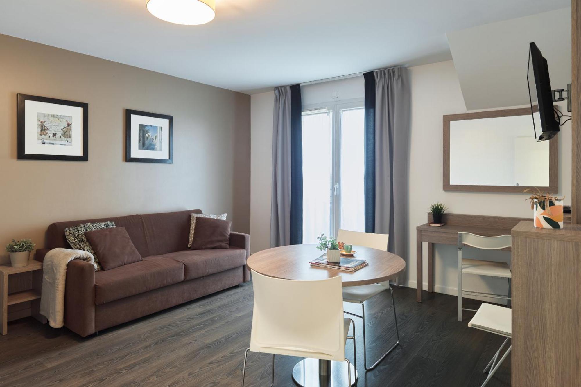 Superior Apartment