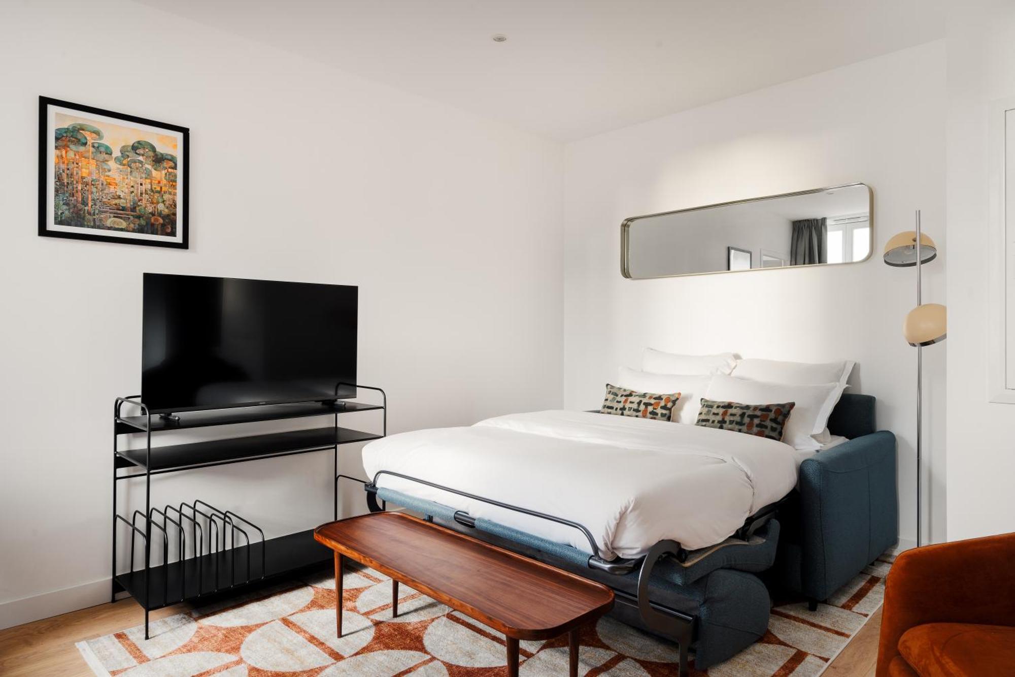 Superior Apartment
