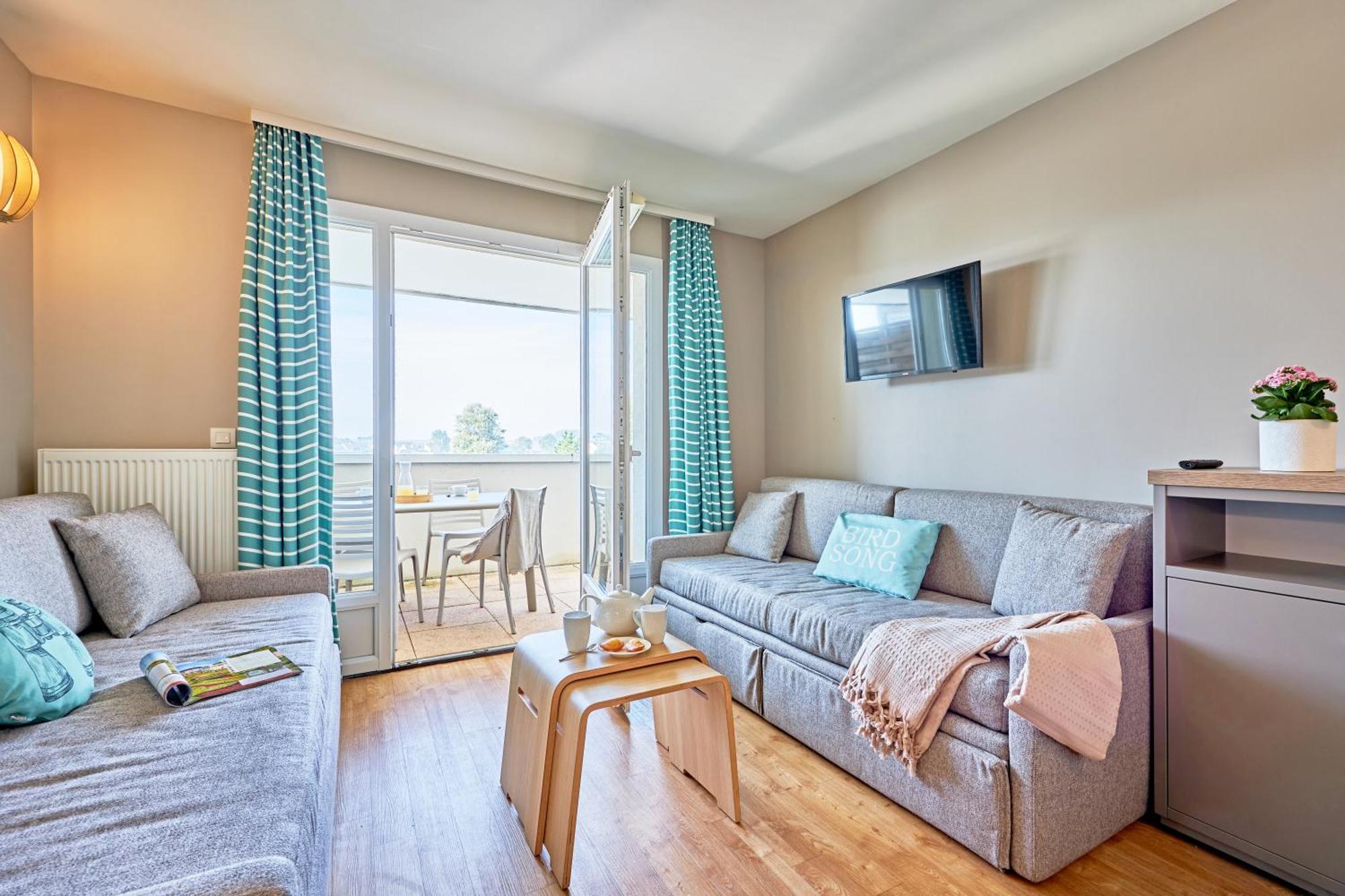 One-Bedroom Apartment with Terrace or Balcony (5 People) - Bocage View,1540655587:JPEG