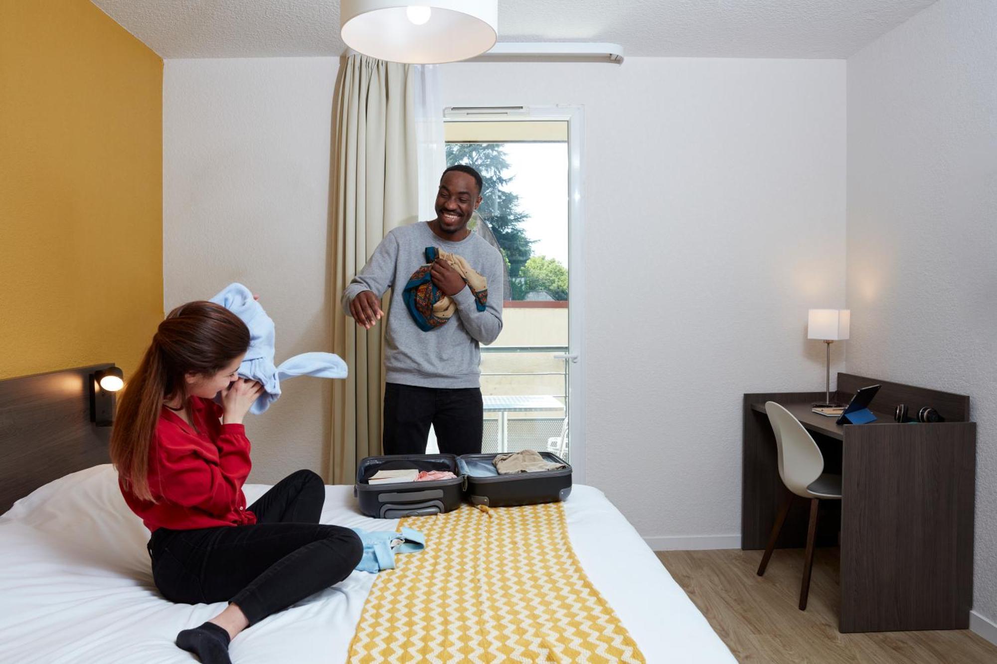 Studio with Balcony,1704915227:JPEG