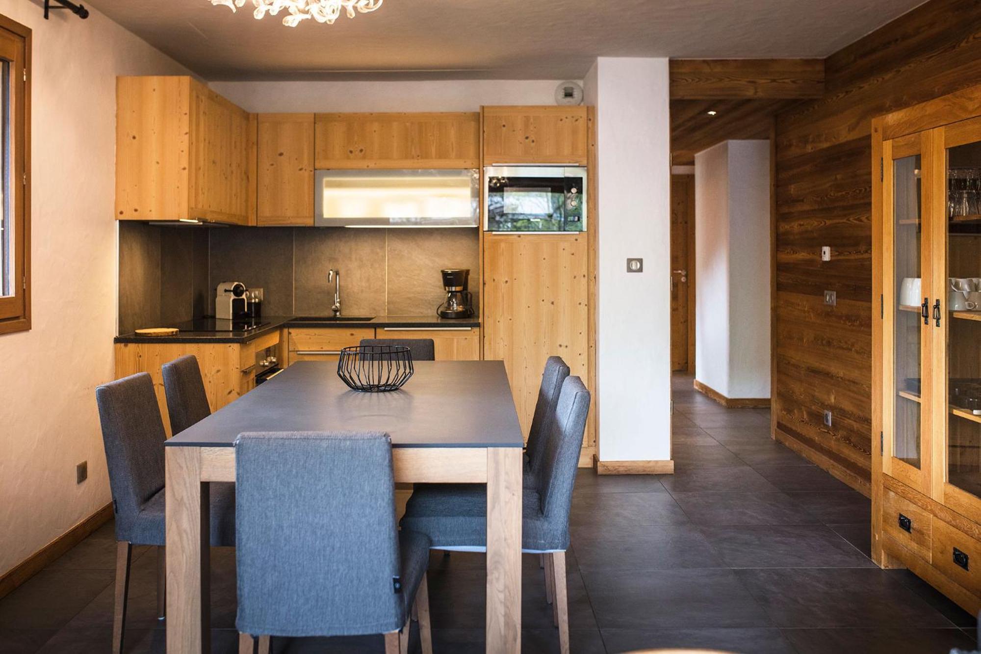 Three-Bedroom Apartment,1546500361:JPEG