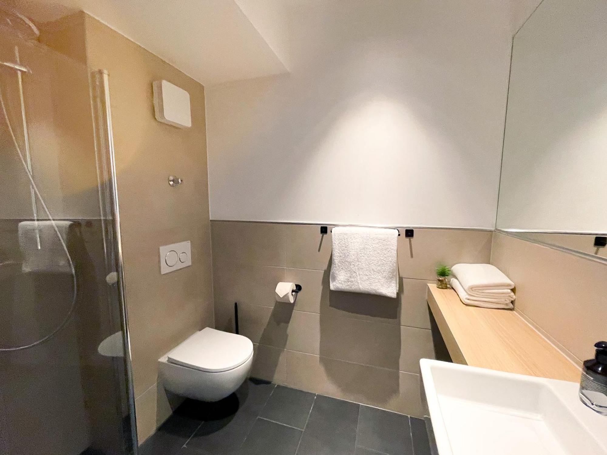 Chambre Double Confort Plus avec Salle de Bains Privative
