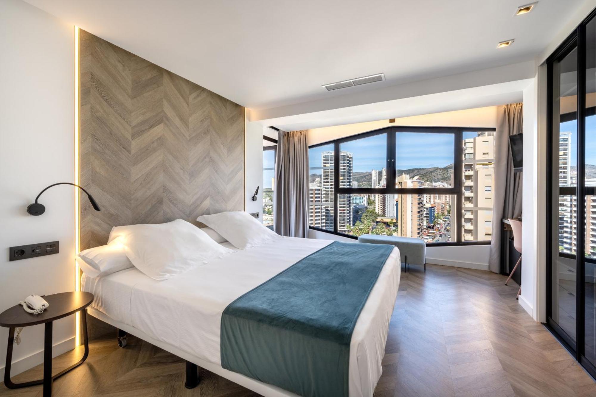 Chambre Double Classique - Vue sur Ville