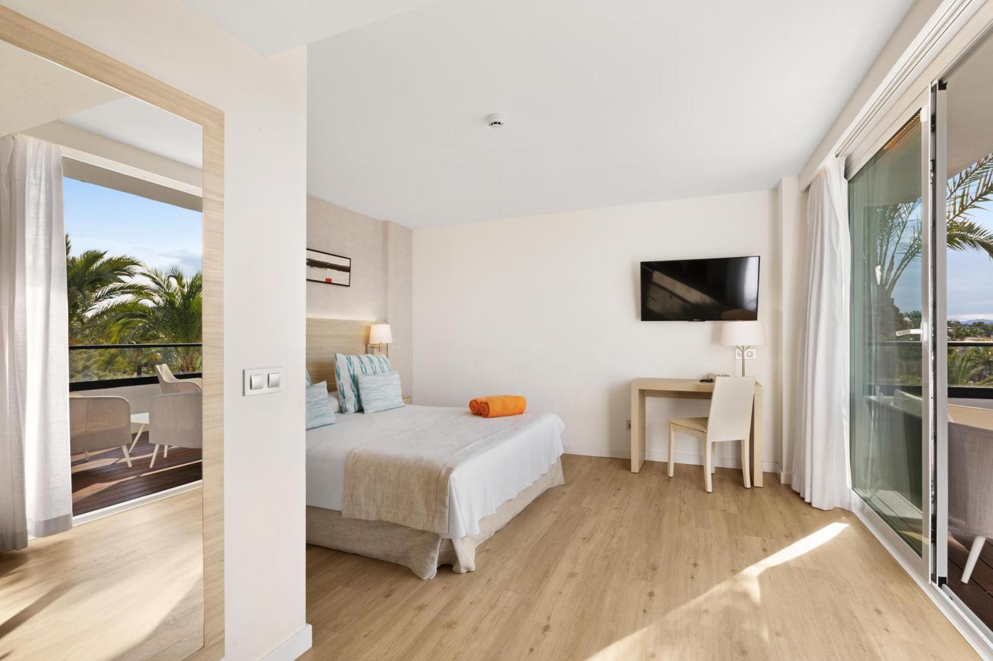 Double Room with Royal Terrace,1584407056:JPEG