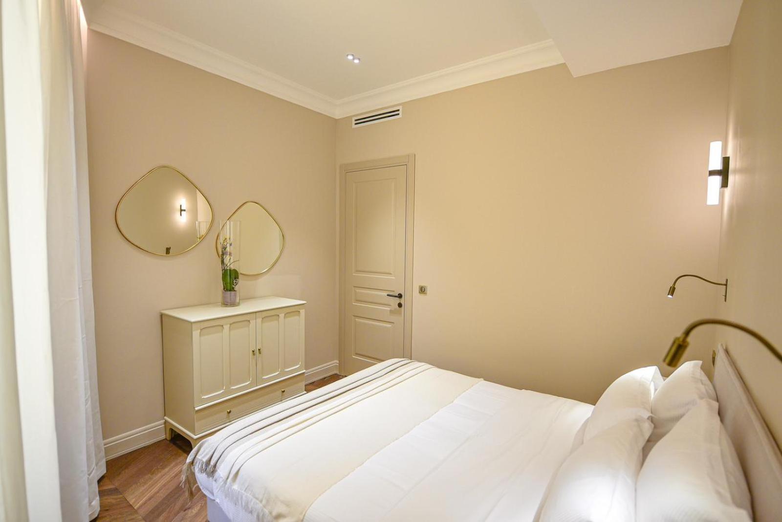 Apartment with City View,1609890972:JPEG