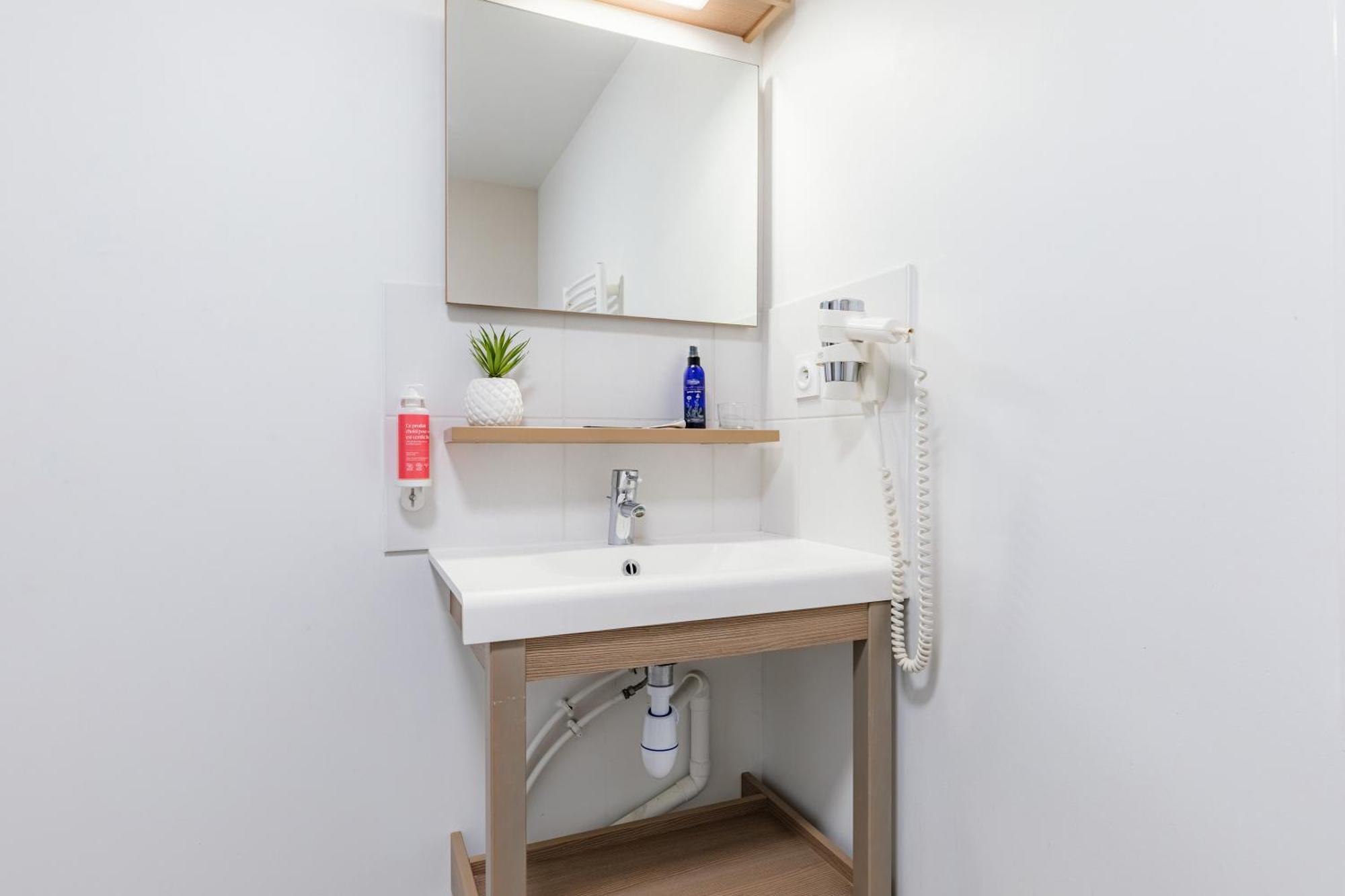 Twin Studio,1628662445:JPEG