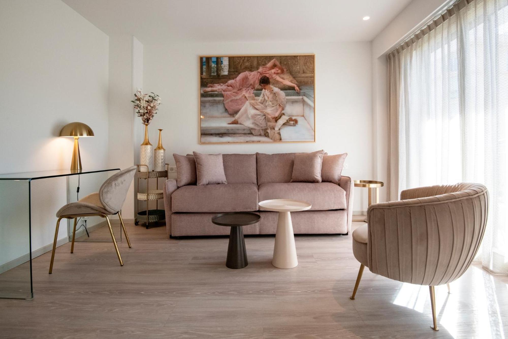 Deluxe Suite,1639463696:JPEG