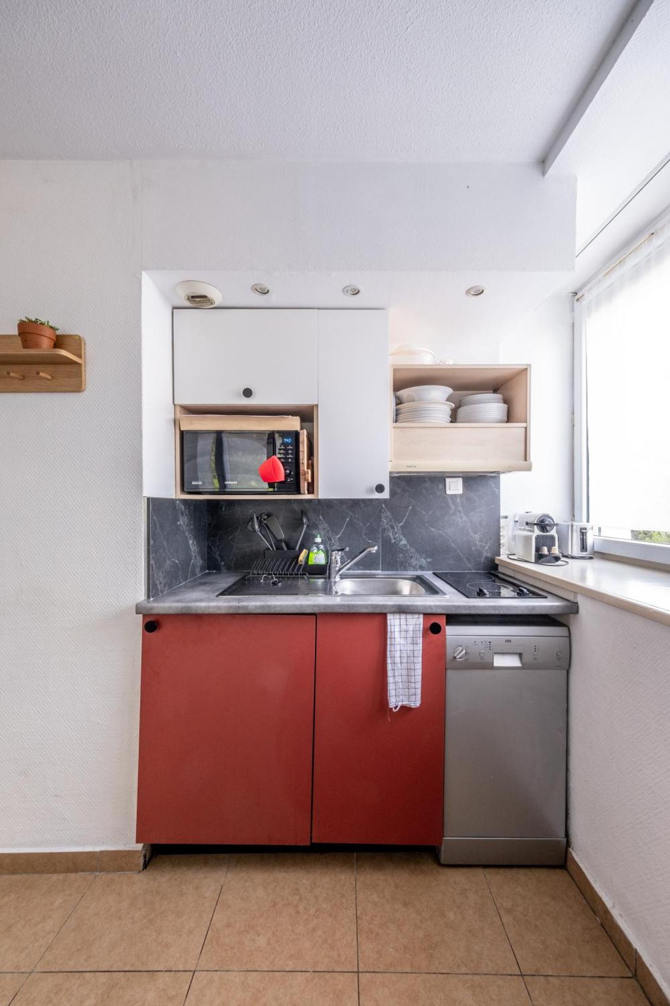 Studio,1658900696:JPEG