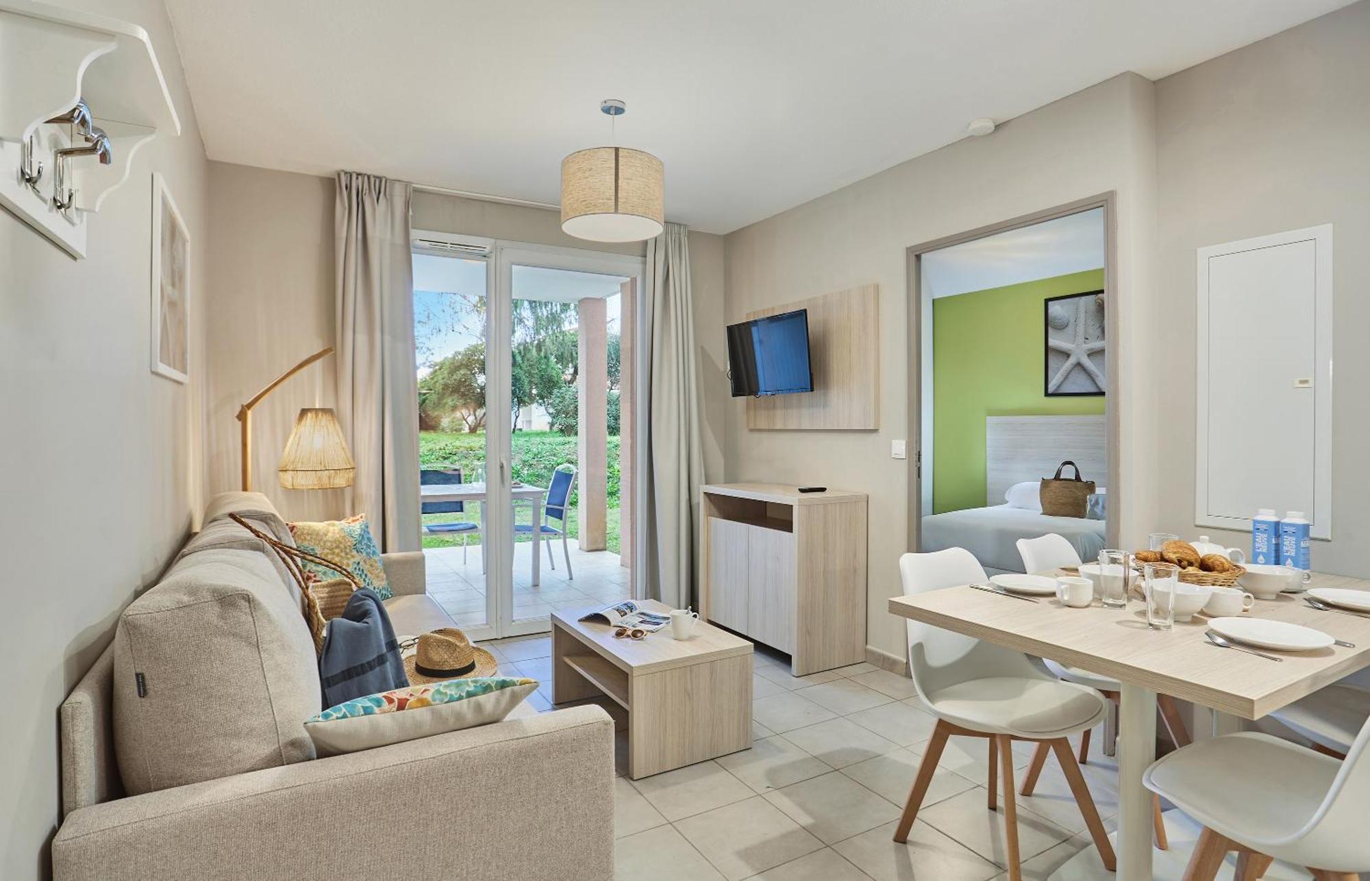 One-Bedroom Apartment (4 Adults),1678641896:JPEG