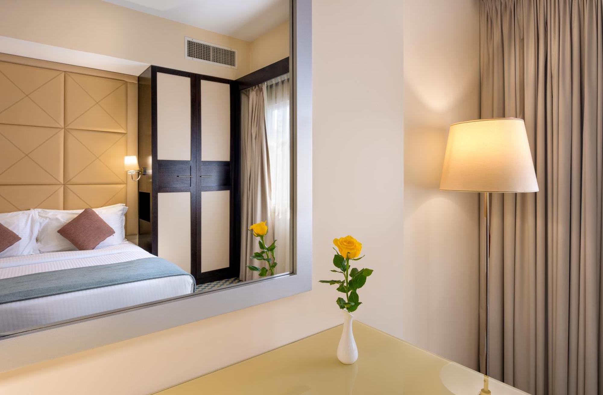 Grand Two Bedrooms Suite