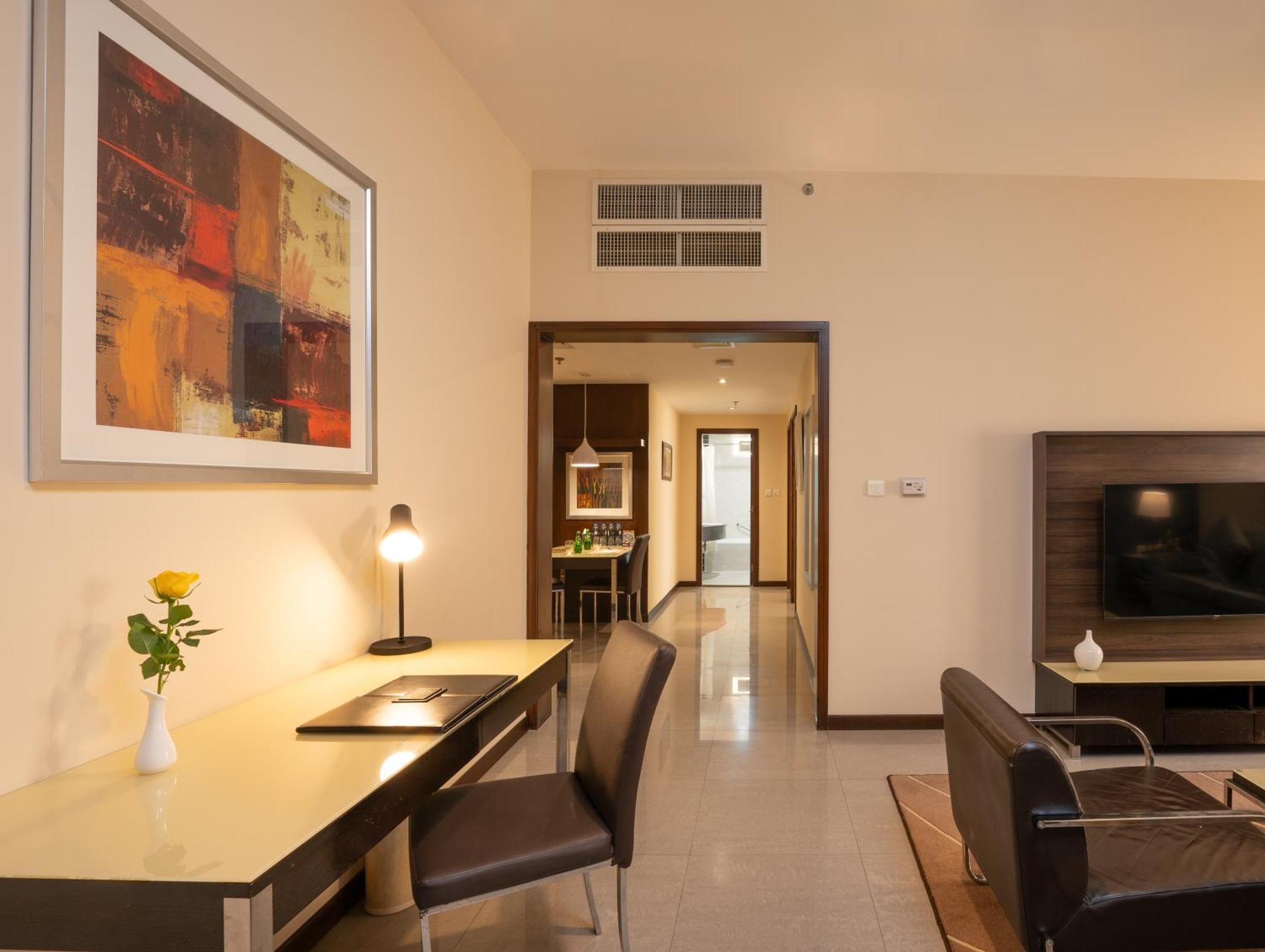 Grand Two Bedrooms Suite