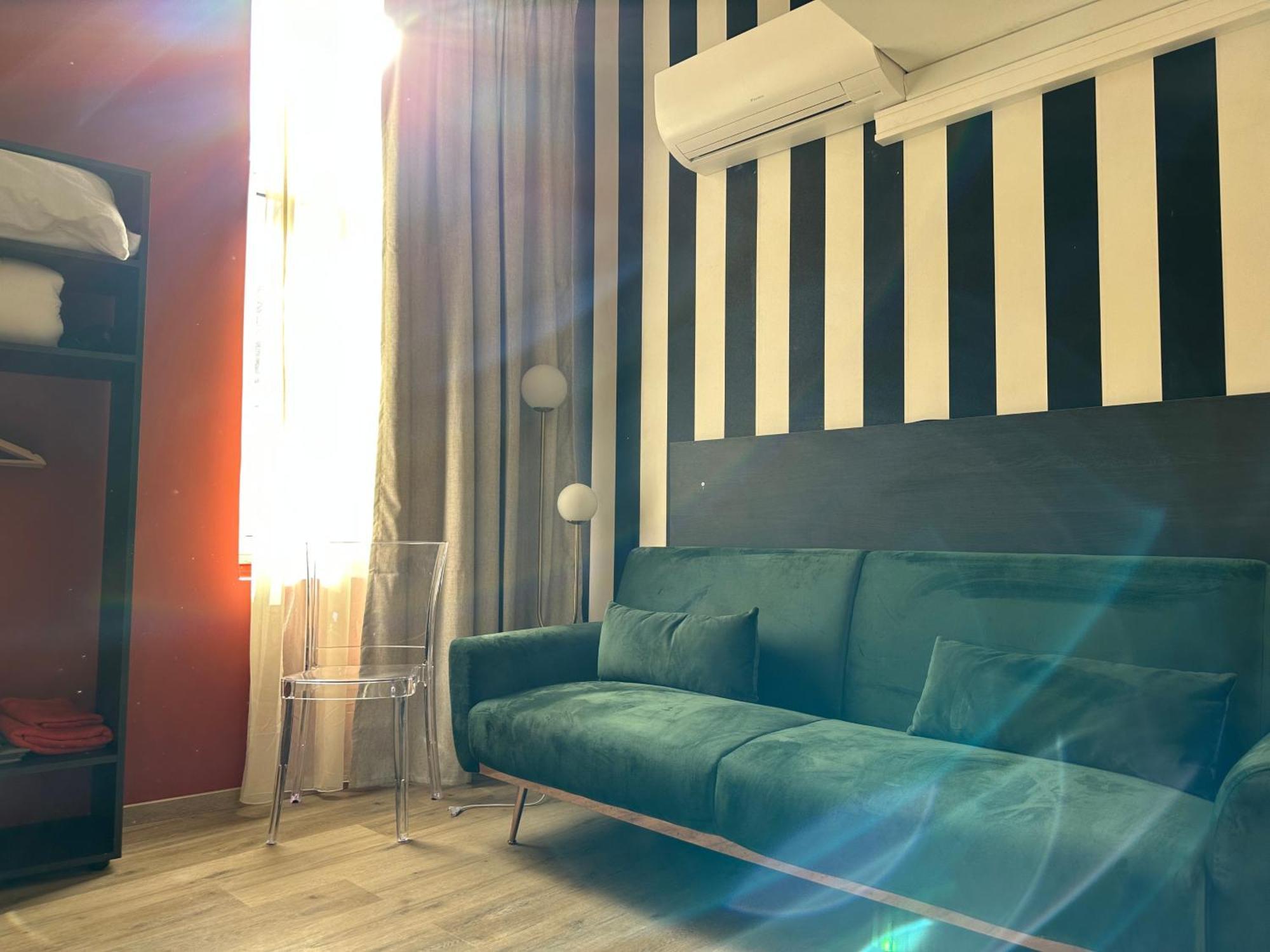 Studio - Split Level,1708938171:JPEG