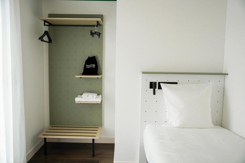 Standard Room (Single Bed),1745143808:JPEG