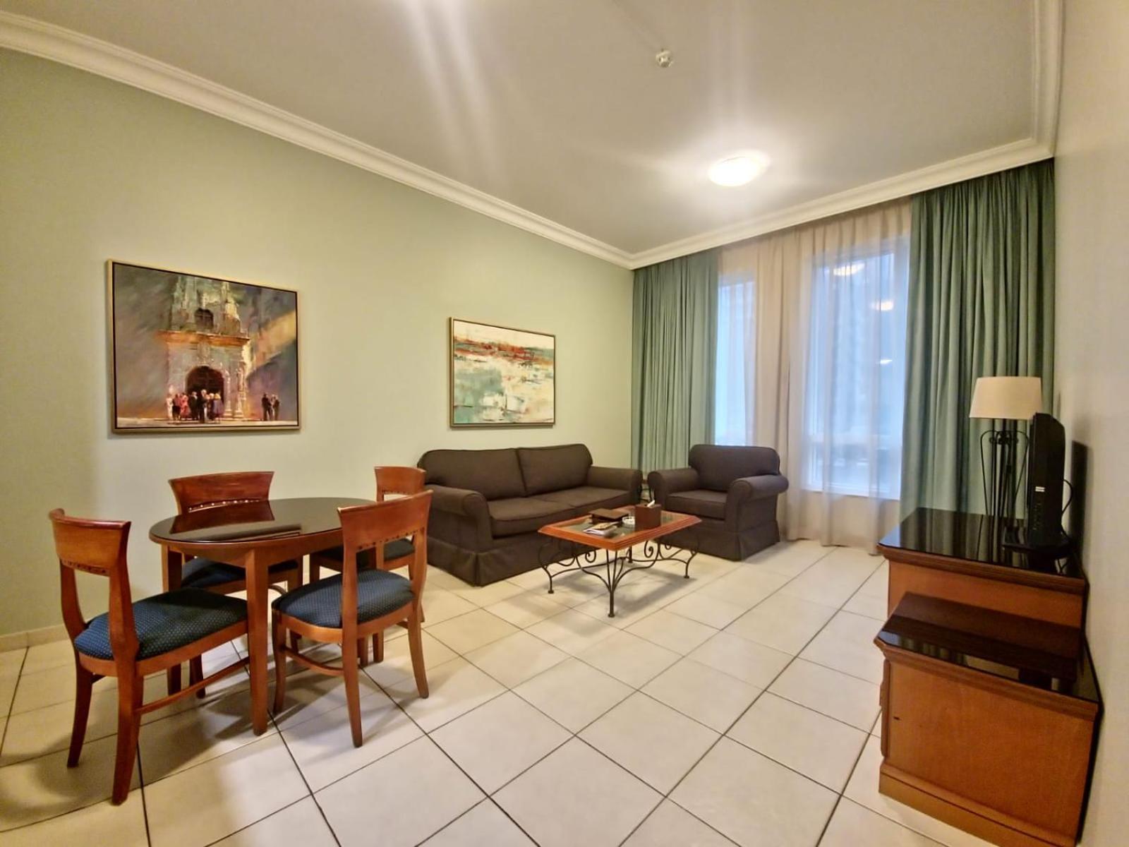 Classic One-Bedroom Apartment Queen Bed