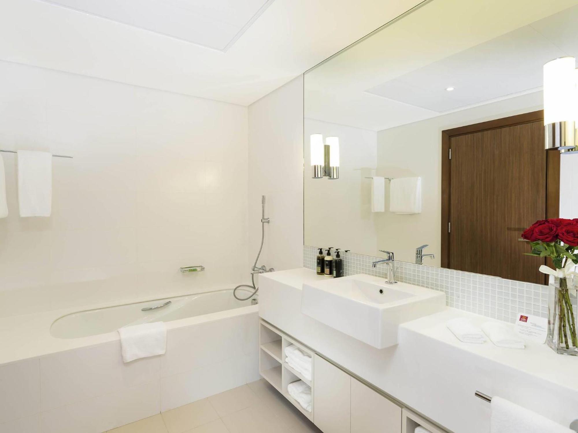 Executive One-Bedroom Apartment Balcony