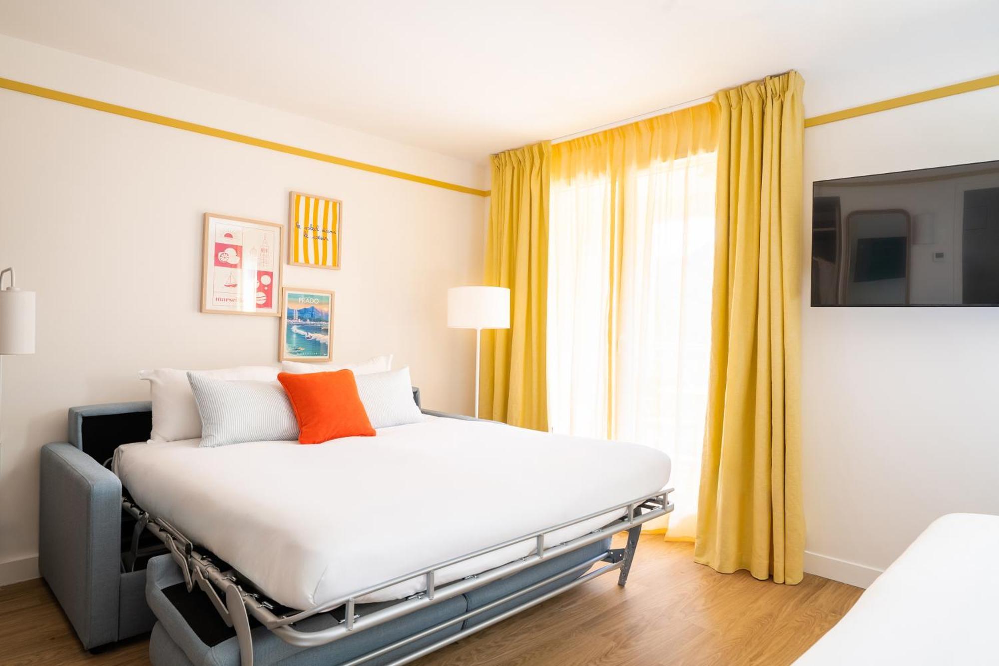 Executive Room