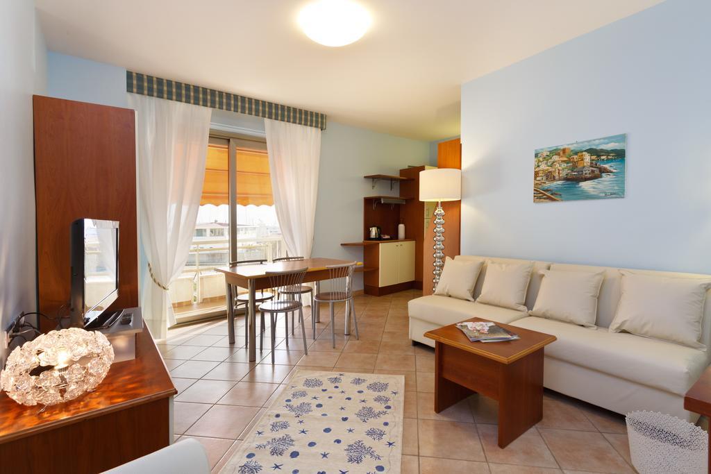 One-Bedroom Apartment with Balcony and Sea View,630350547:JPEG
