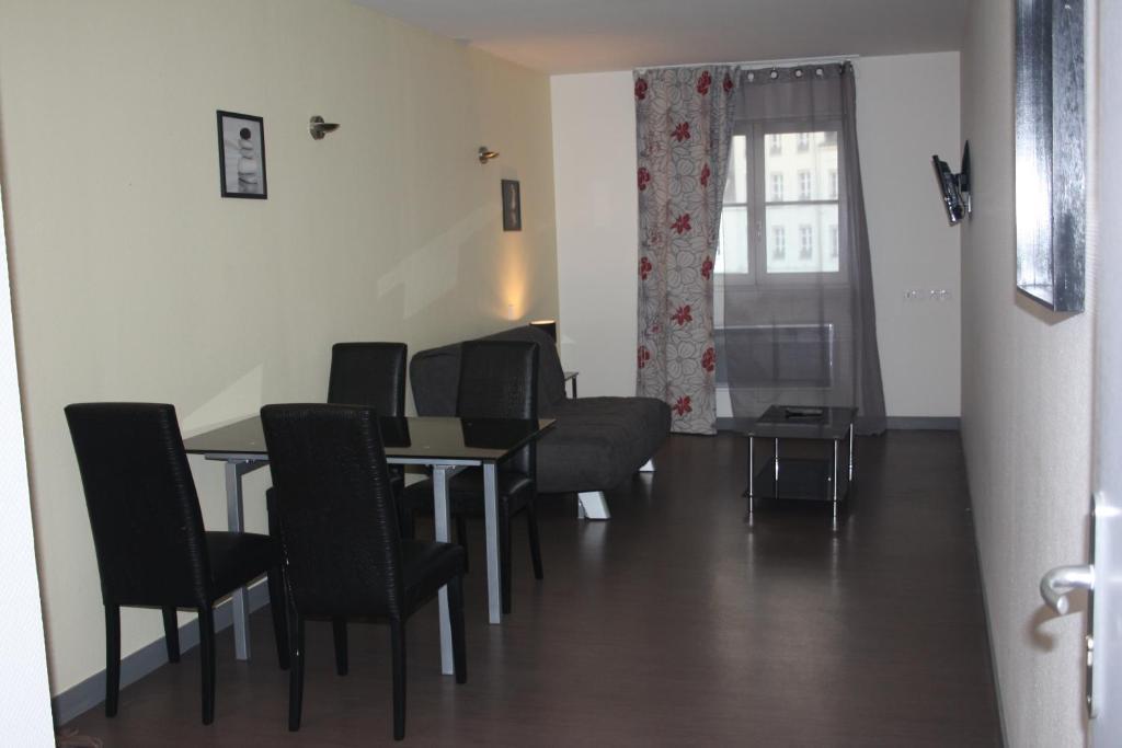 One-Bedroom Apartment,20672472:JPEG