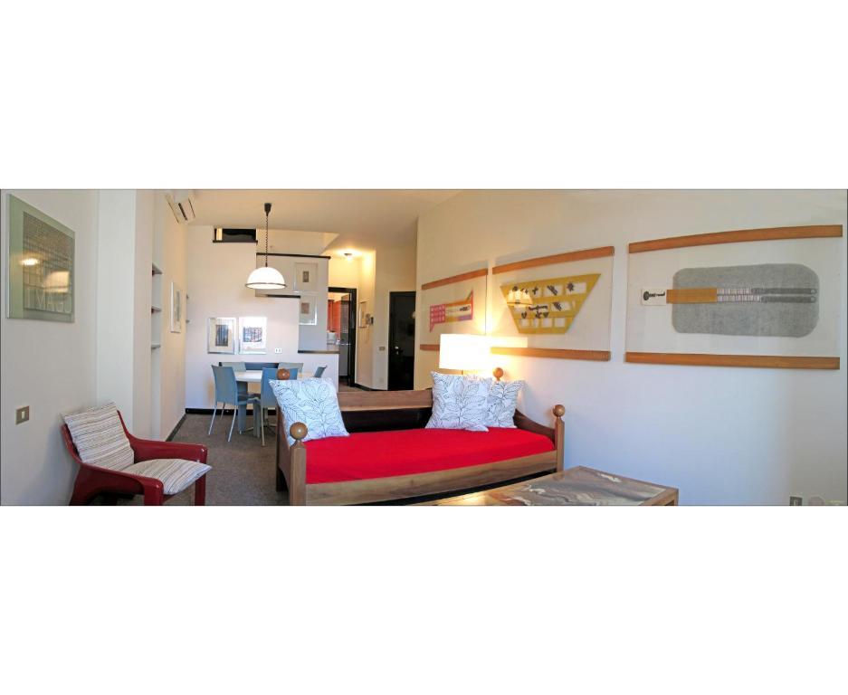 One-Bedroom Apartment with Terrace - Split Level,1580687359:JPEG