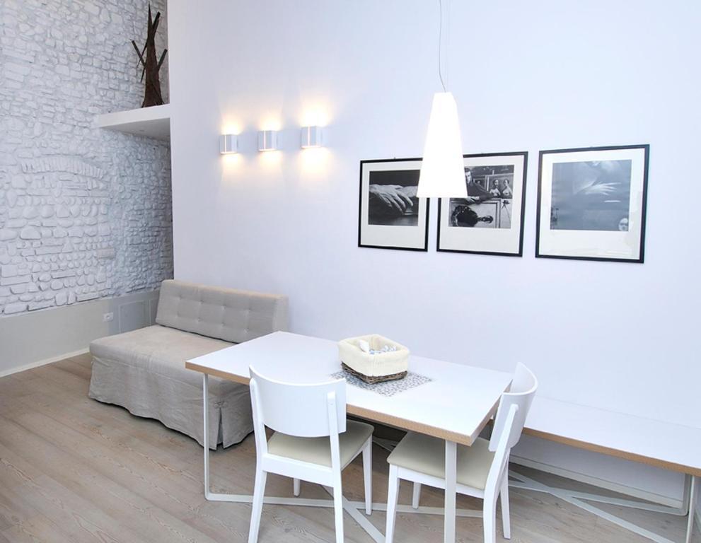 One-Bedroom Apartment,37737010:JPEG