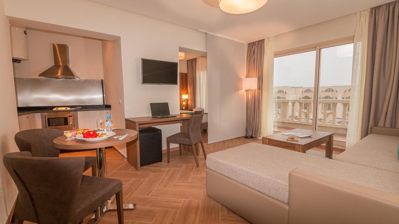 Suite Or