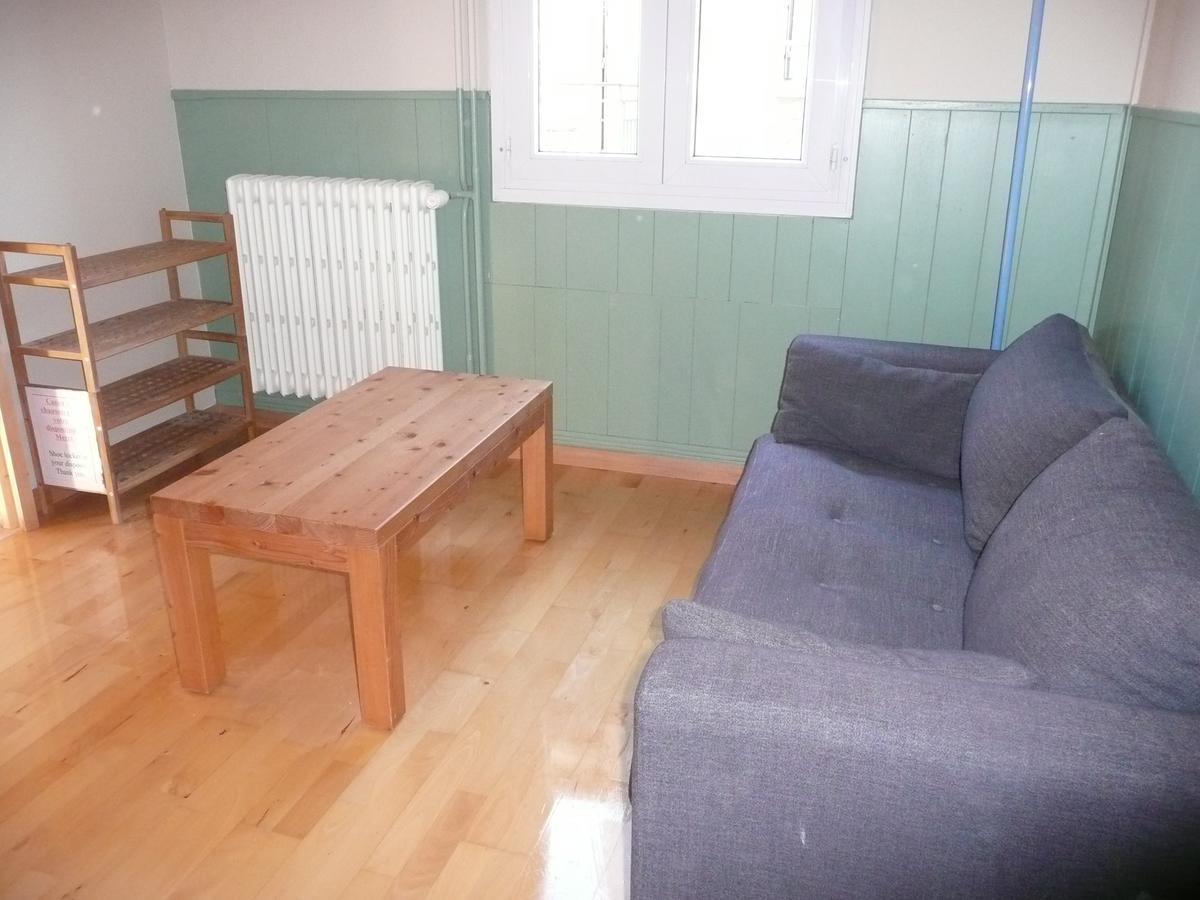 One-Bedroom Apartment,549335325:JPEG
