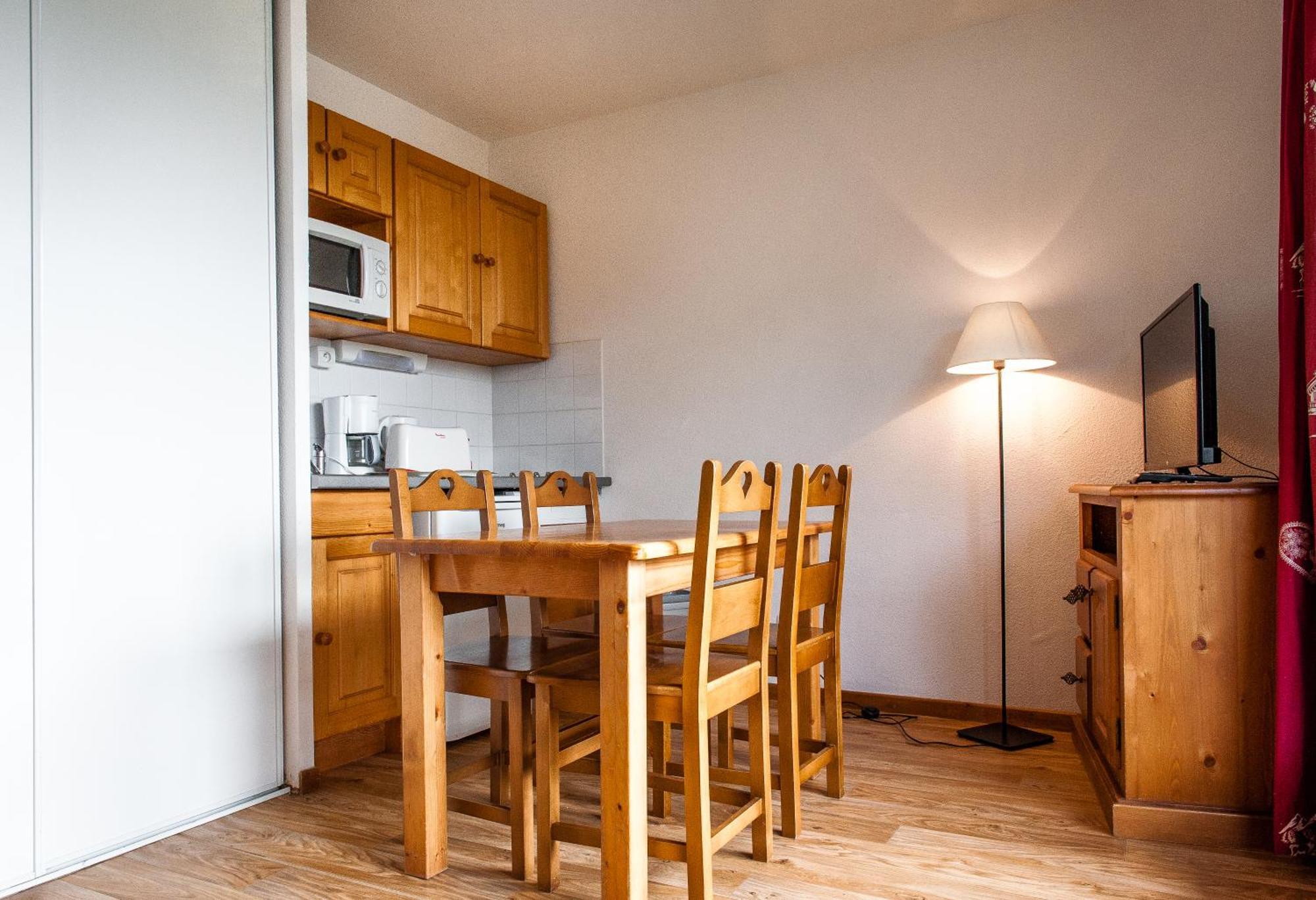 One Bedroom Apartment (4 people),805379415:JPEG