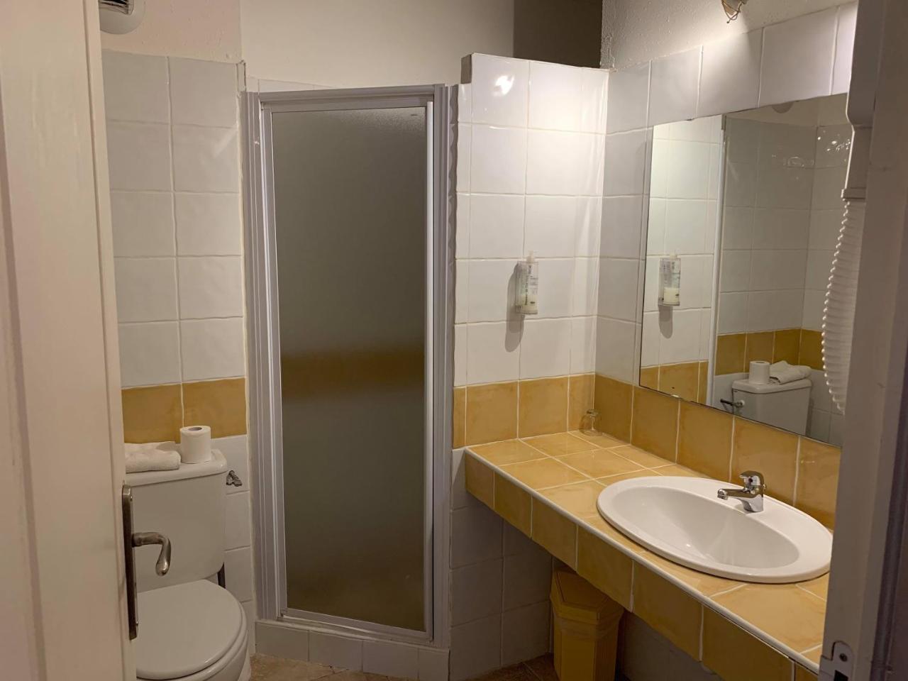 Chambre Double ou Lits Jumeaux - Sans Kitchenette