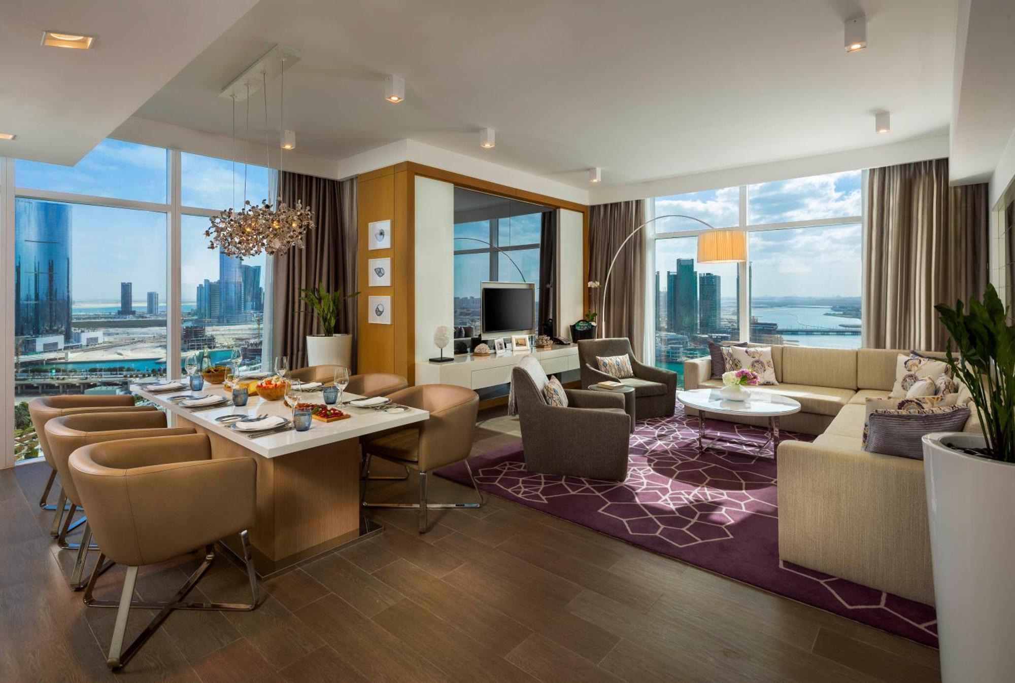 Sea View 3 Bedroom Apartment Balcony