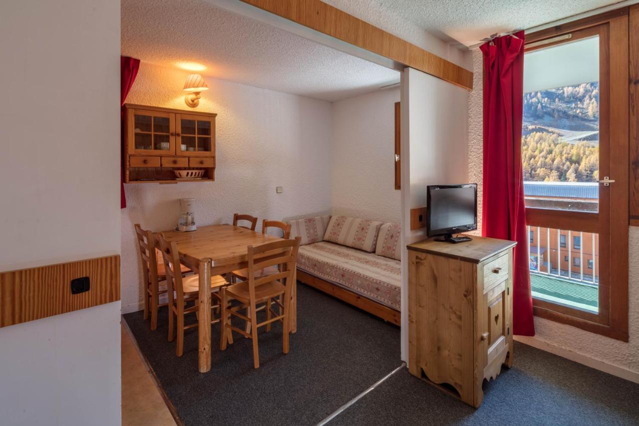 Apartment,946427899:JPEG