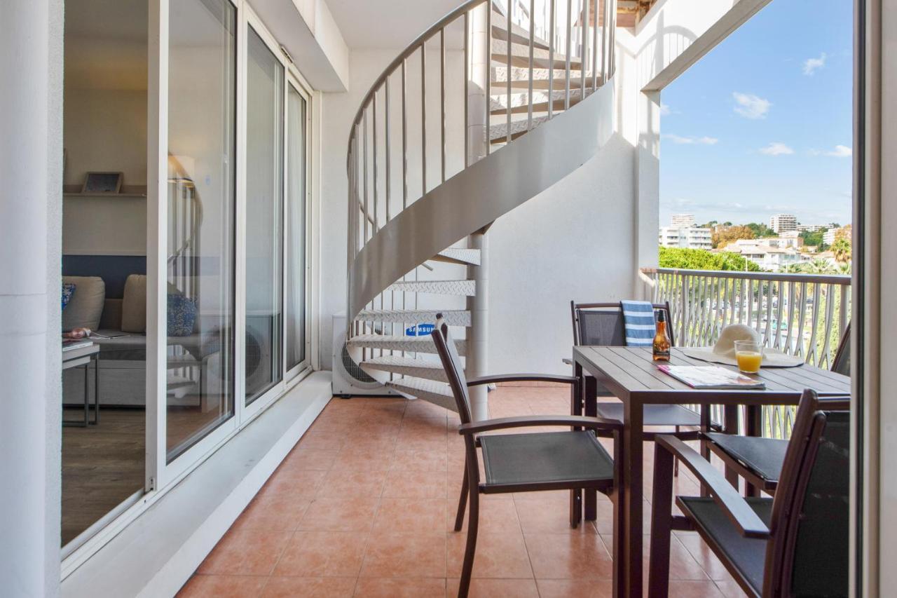 Appartement 1 Chambre avec Baignoire Spa, Climatisation et Terrasse (6 Personnes) - Vue sur Port