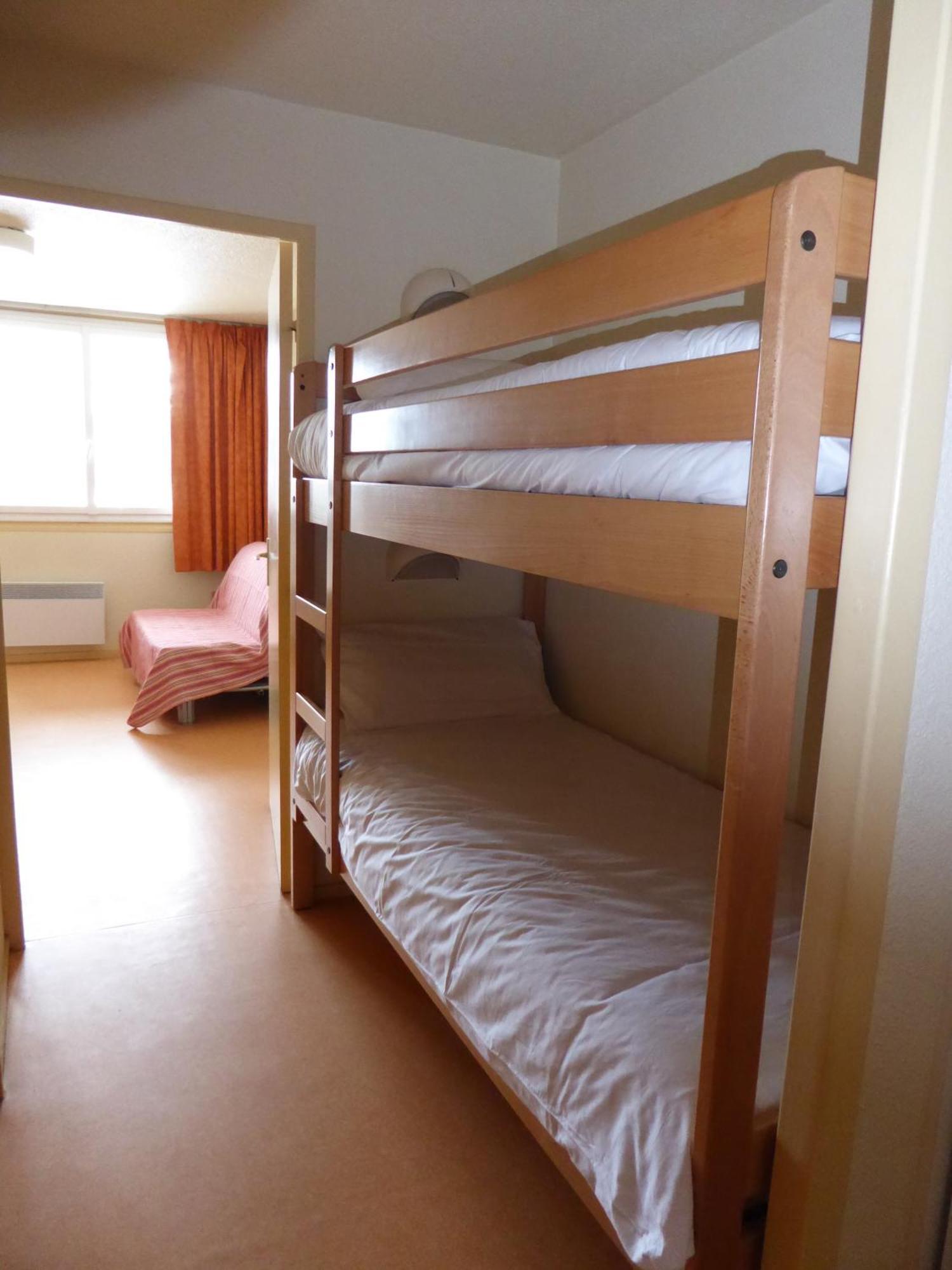Studio Apartment (3-4 adults),1479591654:JPEG