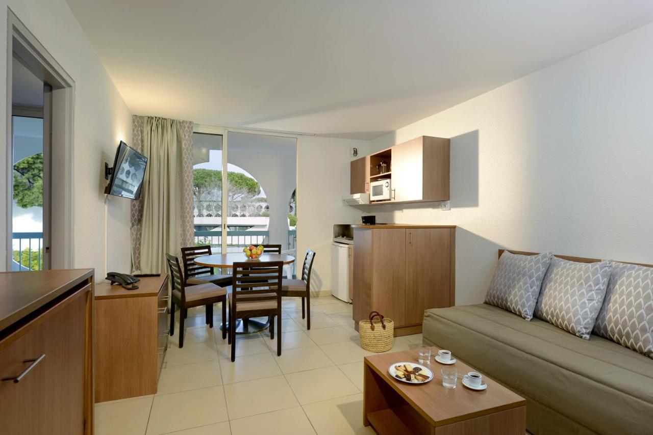 2-Room Apartment Level 1 or 2 / 4 to 5 people,999757167:JPEG