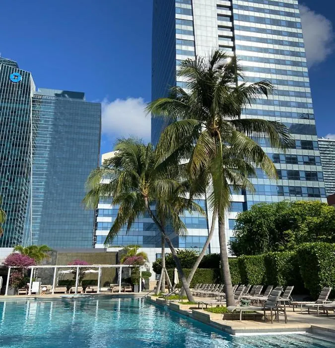 Four Seasons Hotel Miami - Luxury Private Residences-1