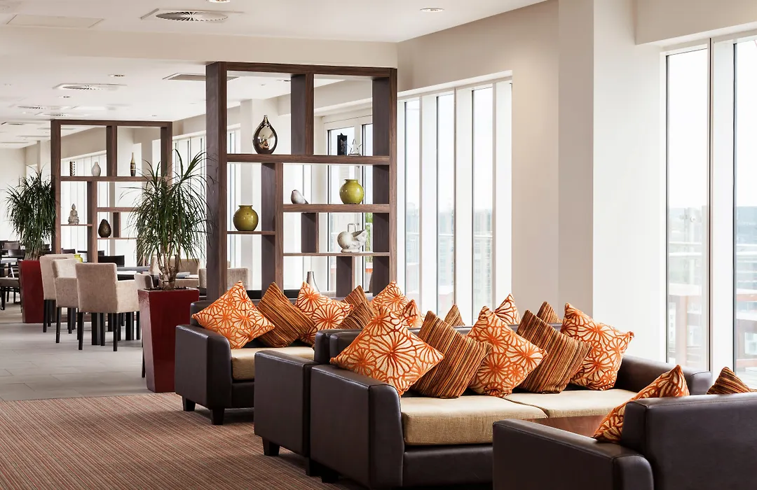 Hyatt House London Stratford - Aparthotel-1